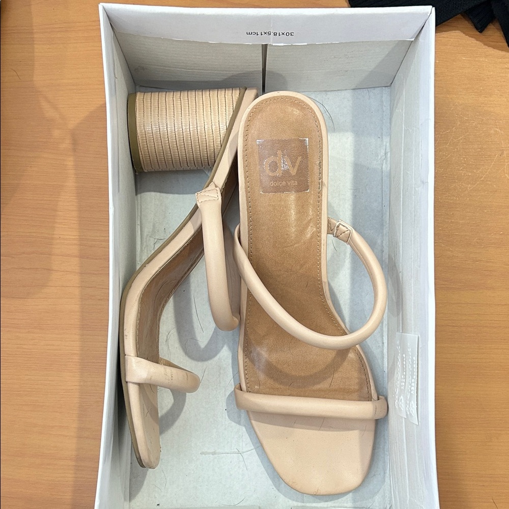 DV by Dolce Vita Women's Cream Heeled Sandals